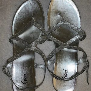 fioni sandals